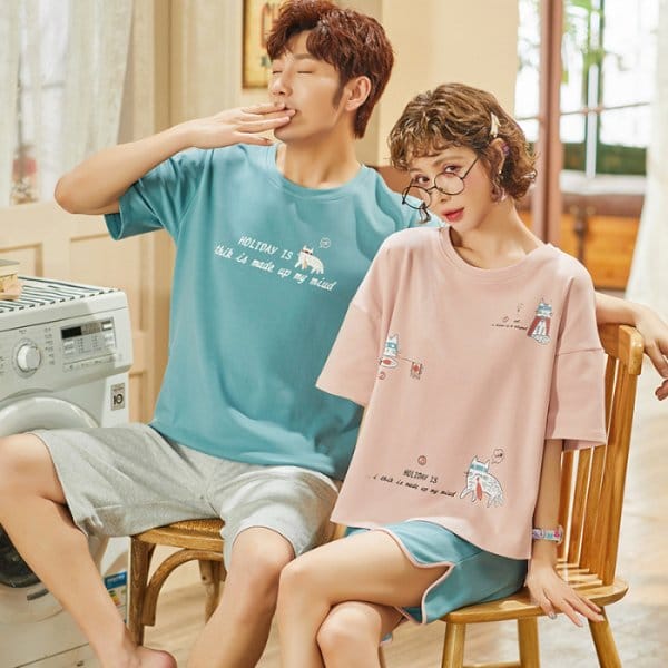 7 việc bạn không nên tiếc tiền chi tiêu 1 Những bộ đồ ngủ đôi sẽ là một trong những lựa chọn chi tiêu tuyệt vời