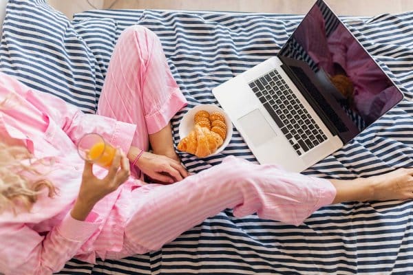 Thư thái với những mẫu đồ ngủ mang ngôn ngữ thiết kế hiện đại