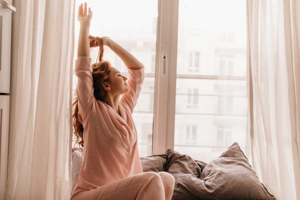Nghịch lý kì lạ, bình thường một cách bất thường