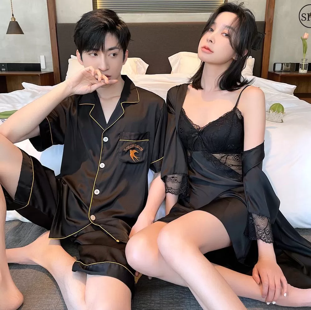 Đồ ngủ là một trong những trang phục không thể thiếu của phụ nữ