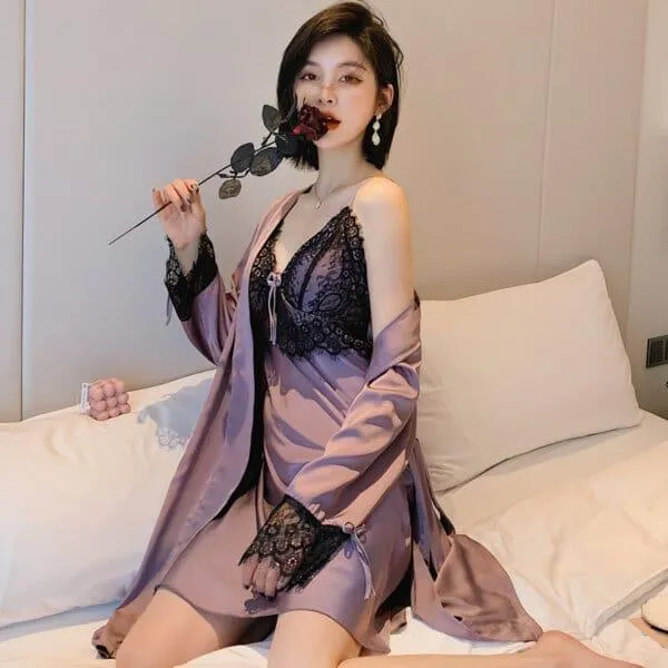 Một bộ váy ngủ đẹp sẽ giúp nàng thêm phần tự tin và cuốn hút ngay cả khi ở nhà.